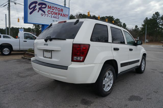 Jeep Grand Cherokee 2006 photo 2