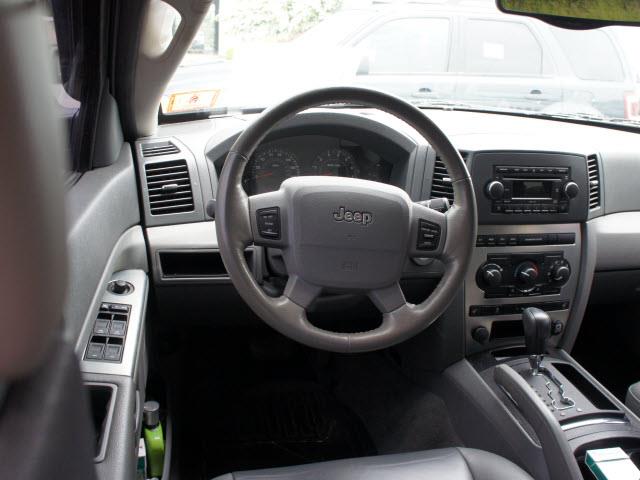 Jeep Grand Cherokee 2006 photo 2