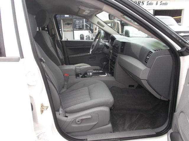 Jeep Grand Cherokee 2006 photo 4