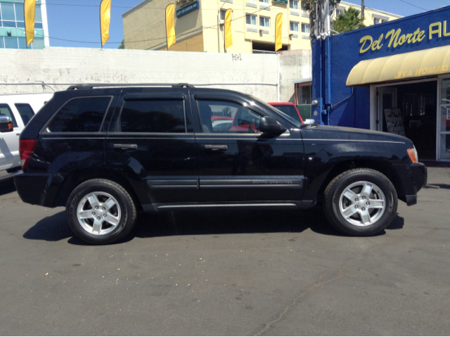 Jeep Grand Cherokee 2006 photo 3