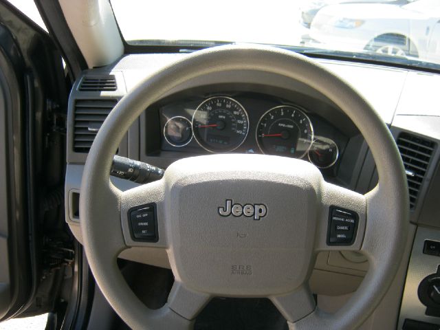 Jeep Grand Cherokee 2006 photo 1