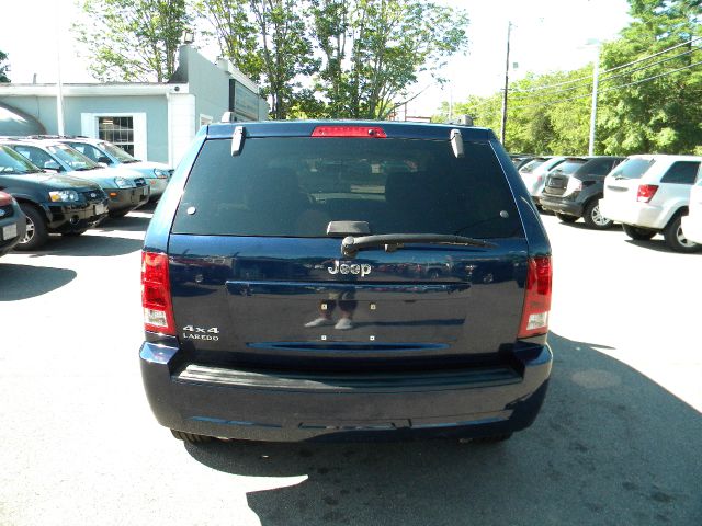 Jeep Grand Cherokee 2006 photo 2