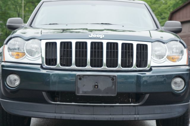 Jeep Grand Cherokee 2006 photo 2