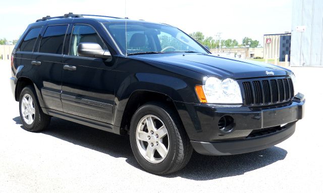 Jeep Grand Cherokee Base W/nav.sys SUV