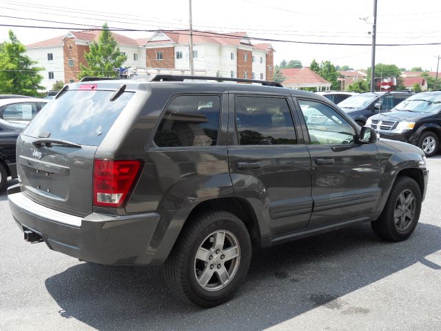 Jeep Grand Cherokee 2006 photo 2