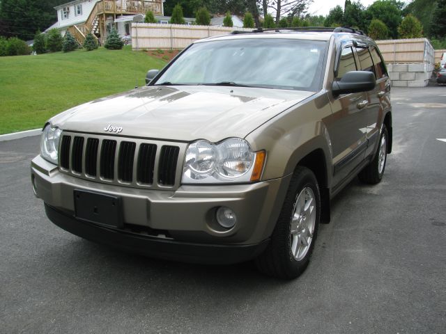 Jeep Grand Cherokee Base W/nav.sys SUV