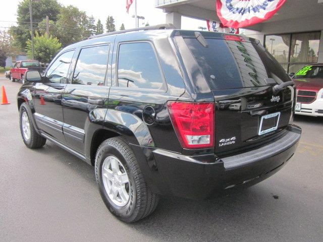 Jeep Grand Cherokee 2006 photo 2