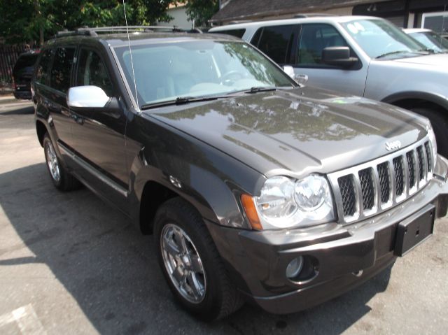 Jeep Grand Cherokee 2006 photo 2