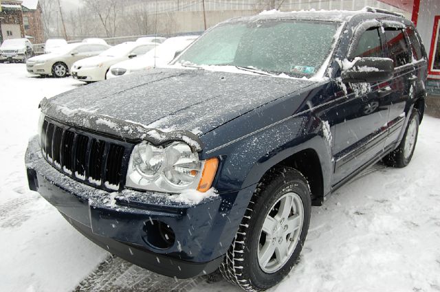 Jeep Grand Cherokee Base W/nav.sys SUV