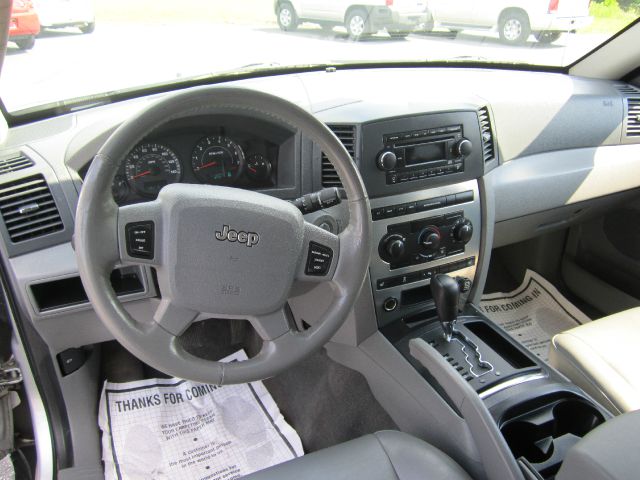 Jeep Grand Cherokee 2006 photo 5