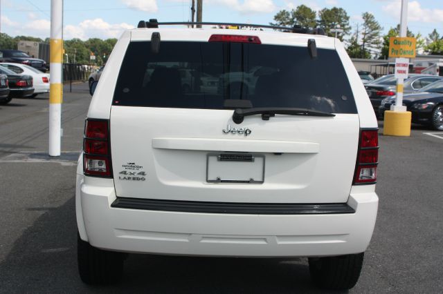 Jeep Grand Cherokee 2006 photo 10