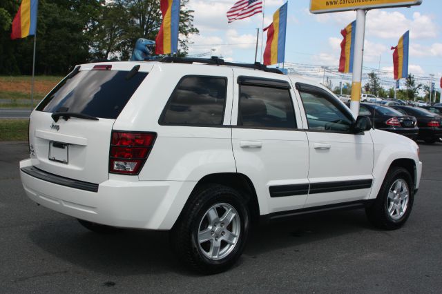 Jeep Grand Cherokee 2006 photo 11