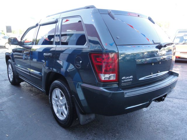 Jeep Grand Cherokee 2006 photo 3