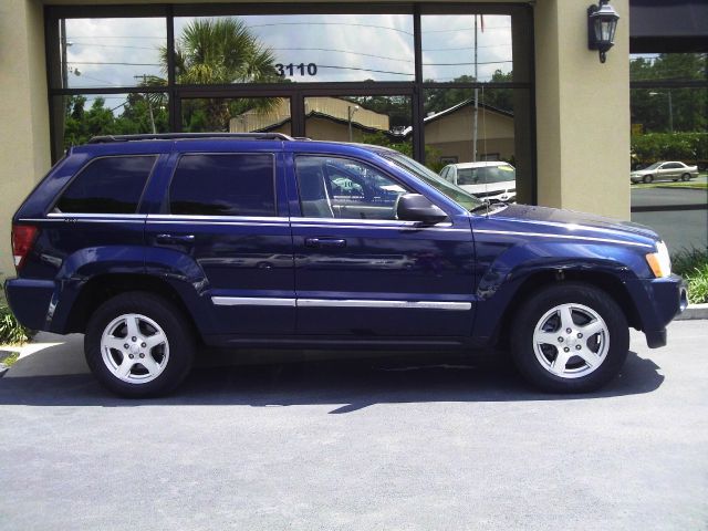 Jeep Grand Cherokee 2006 photo 2