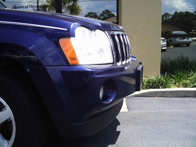 Jeep Grand Cherokee 2006 photo 4