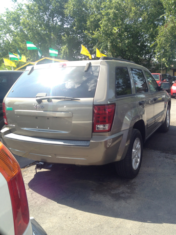 Jeep Grand Cherokee 2006 photo 2