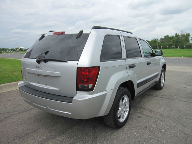 Jeep Grand Cherokee 2006 photo 11