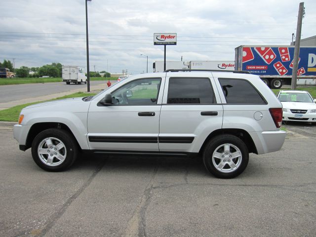 Jeep Grand Cherokee 2006 photo 13