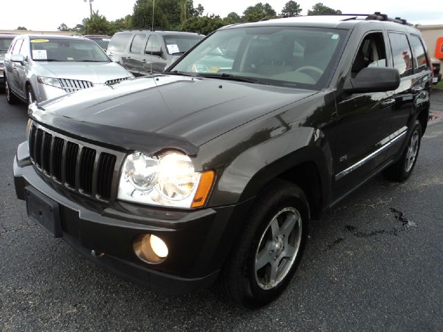 Jeep Grand Cherokee 2006 photo 2