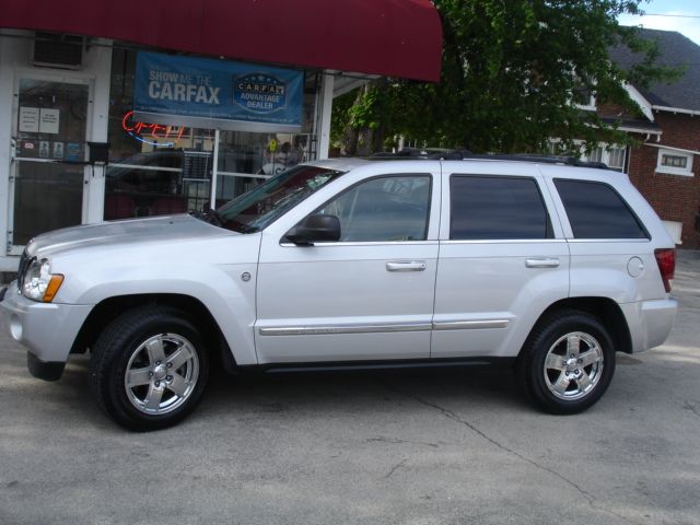 Jeep Grand Cherokee 2006 photo 12