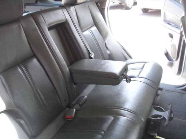 Jeep Grand Cherokee 2006 photo 2