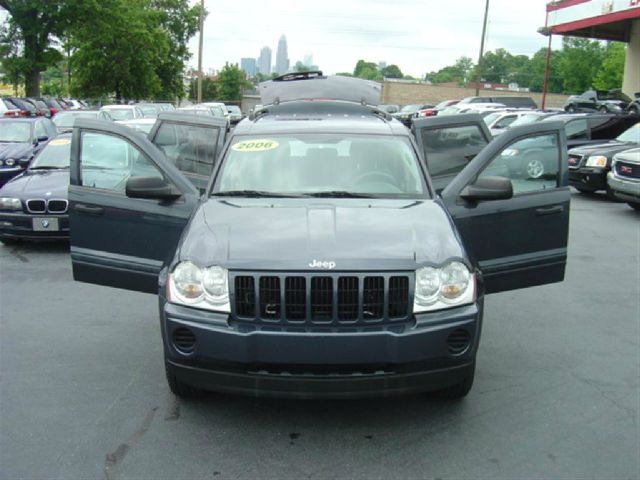 Jeep Grand Cherokee Base W/nav.sys SUV