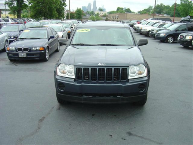 Jeep Grand Cherokee 2006 photo 3