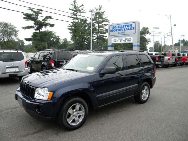 Jeep Grand Cherokee 2006 photo 2