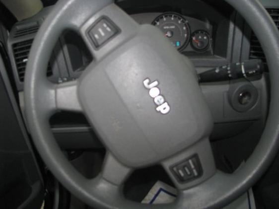 Jeep Grand Cherokee 2006 photo 4