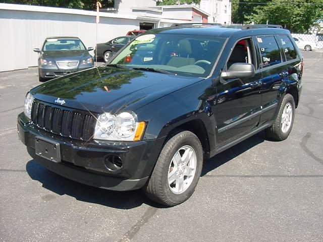 Jeep Grand Cherokee LOW Miles NICE 4door Sedan Sport Utility