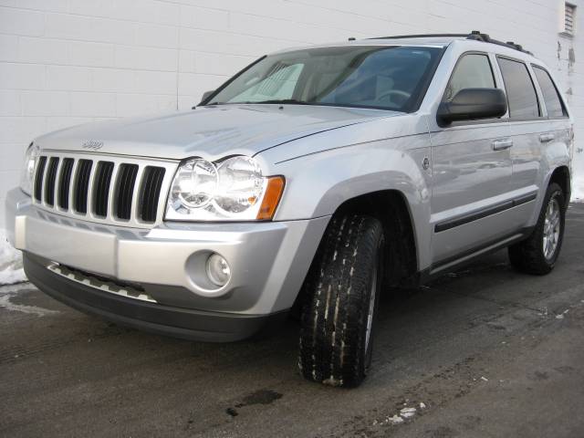 Jeep Grand Cherokee LS Sport Utility