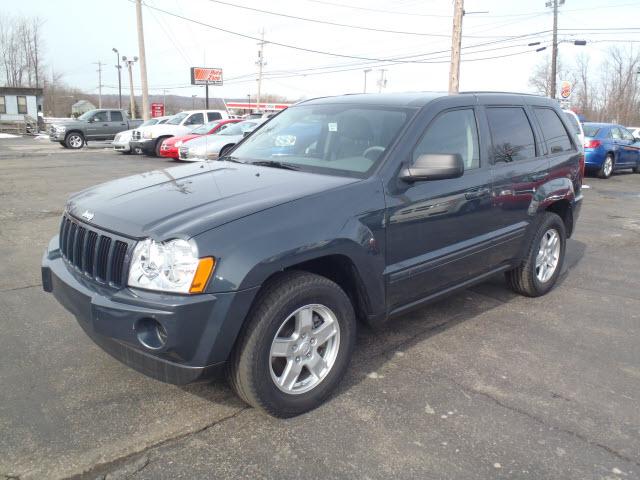 Jeep Grand Cherokee LS Sport Utility