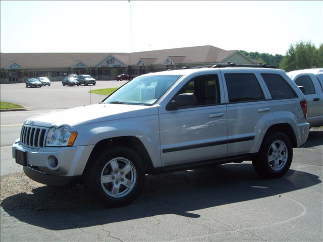 Jeep Grand Cherokee LS Sport Utility