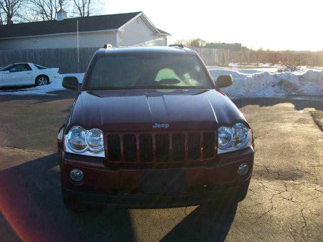 Jeep Grand Cherokee LS Sport Utility