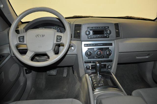 Jeep Grand Cherokee 2007 photo 2