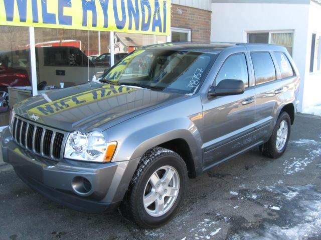 Jeep Grand Cherokee LS Sport Utility