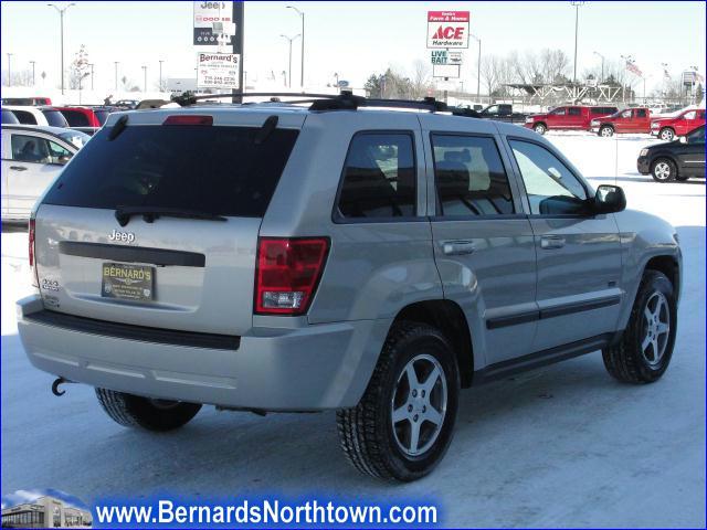 Jeep Grand Cherokee 2007 photo 2