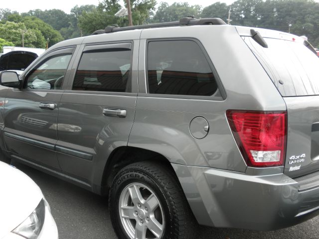 Jeep Grand Cherokee Base W/nav.sys SUV