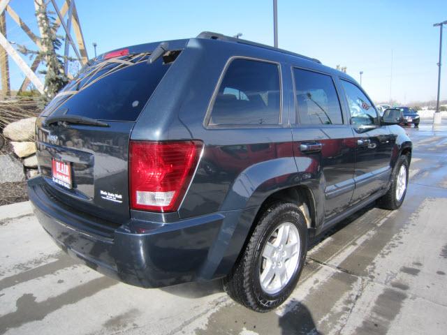 Jeep Grand Cherokee 2007 photo 2