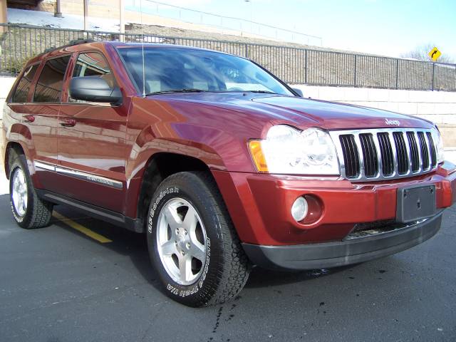 Jeep Grand Cherokee 4DR Sport Utility