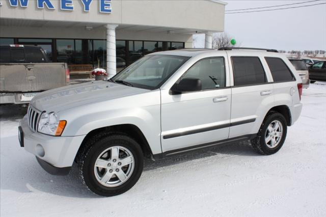 Jeep Grand Cherokee LS Sport Utility