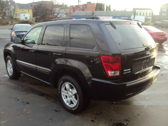 Jeep Grand Cherokee Base W/nav.sys SUV