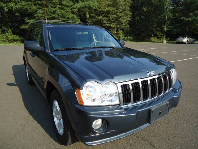 Jeep Grand Cherokee LOW Miles NICE 4door Sedan Sport Utility