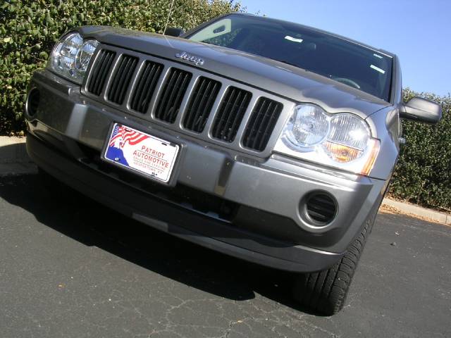 Jeep Grand Cherokee LS Sport Utility