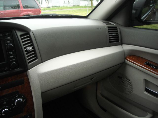 Jeep Grand Cherokee 2007 photo 45