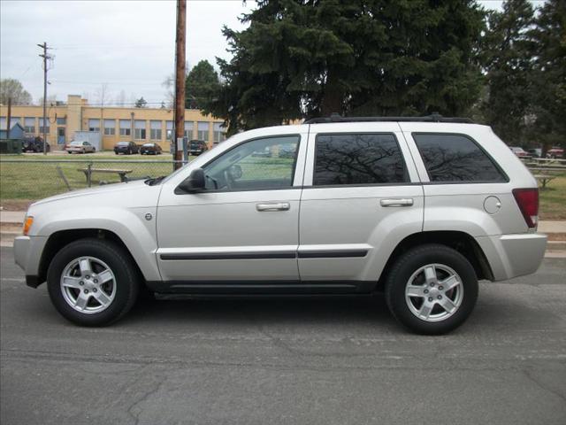 Jeep Grand Cherokee LS Sport Utility