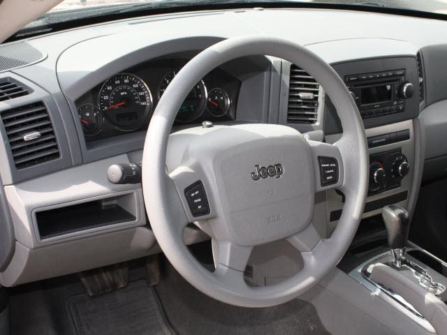 Jeep Grand Cherokee 2007 photo 2