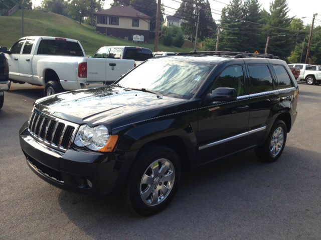 Jeep Grand Cherokee Super SUV