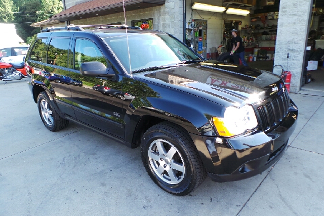 Jeep Grand Cherokee Base W/nav.sys SUV