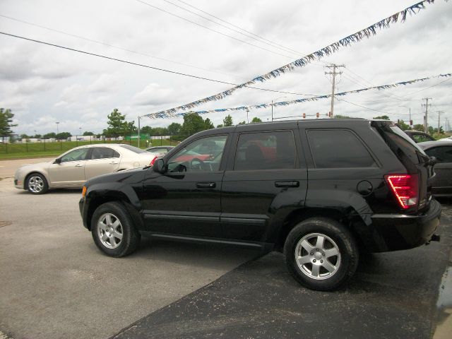 Jeep Grand Cherokee Base W/nav.sys SUV